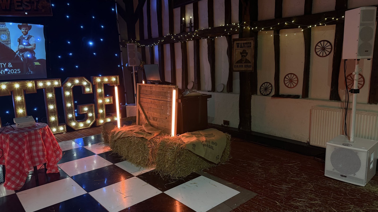 Gatwick Manor · Our booth, lighting and celebration details